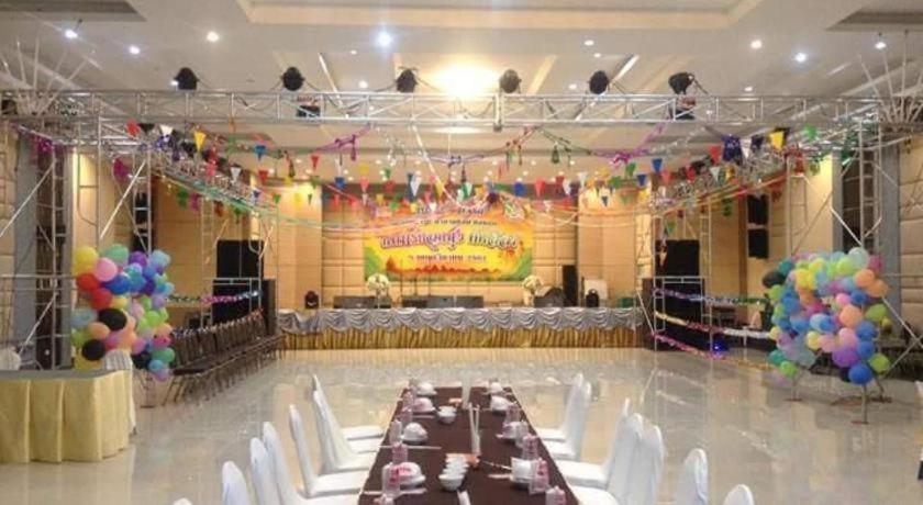 S-Tawan Hotel & Convention Maha Sarakham Dış mekan fotoğraf
