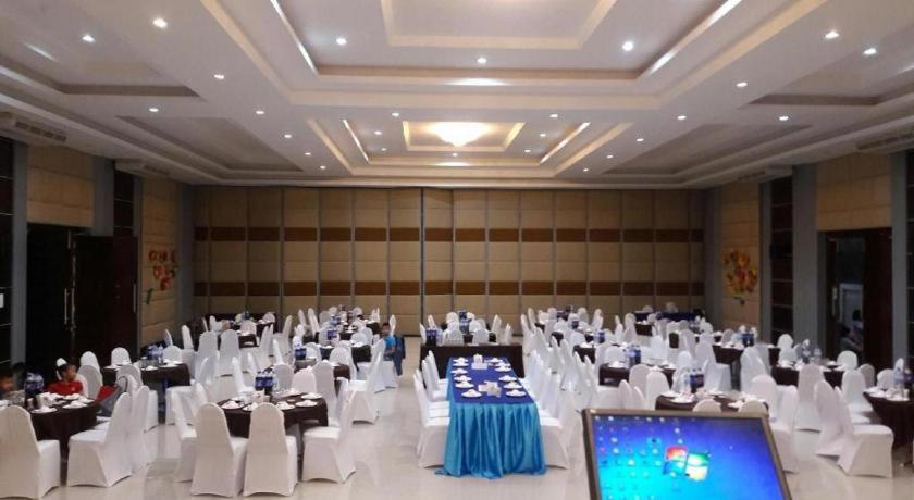 S-Tawan Hotel & Convention Maha Sarakham Dış mekan fotoğraf