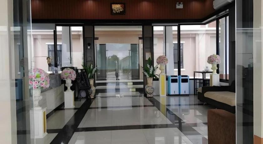 S-Tawan Hotel & Convention Maha Sarakham Dış mekan fotoğraf